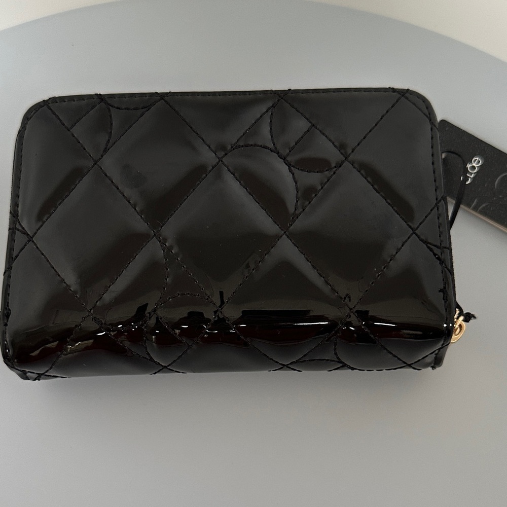 Cleo Glossy Black Patent leather Clutch - Picture 3 of 8